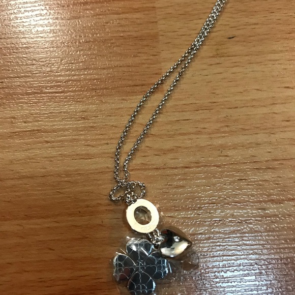 Follie Follie Necklace - Picture 3 of 3